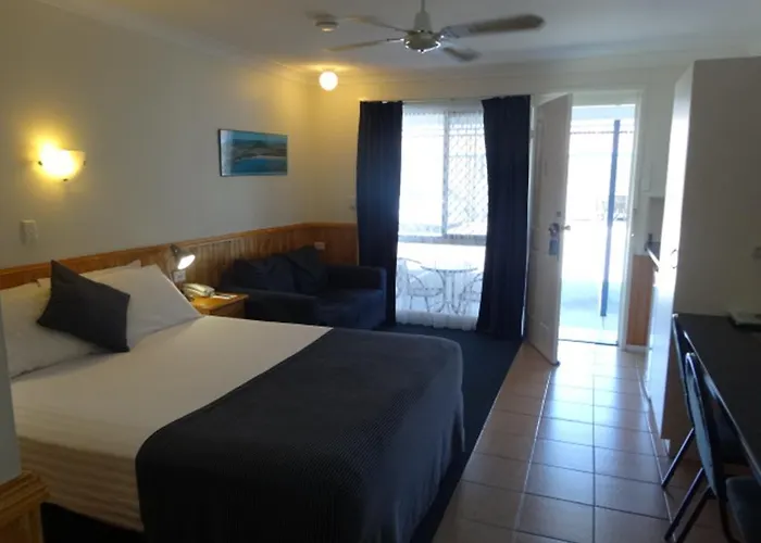 Twin Towns Motel