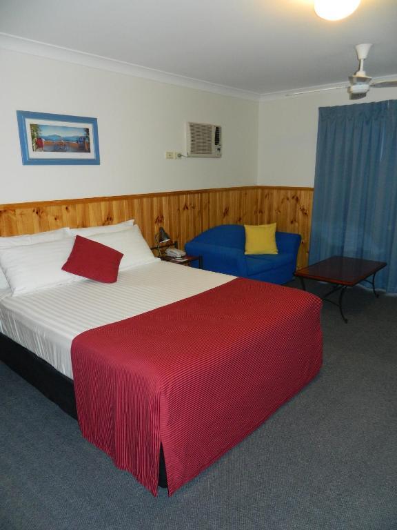 Twin Towns Motel 3*